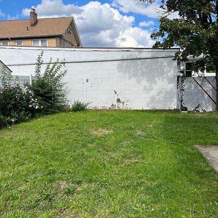 Lovely Three Bedroom Apartment Near Jersey City And Newyork Linden Kültér fotó