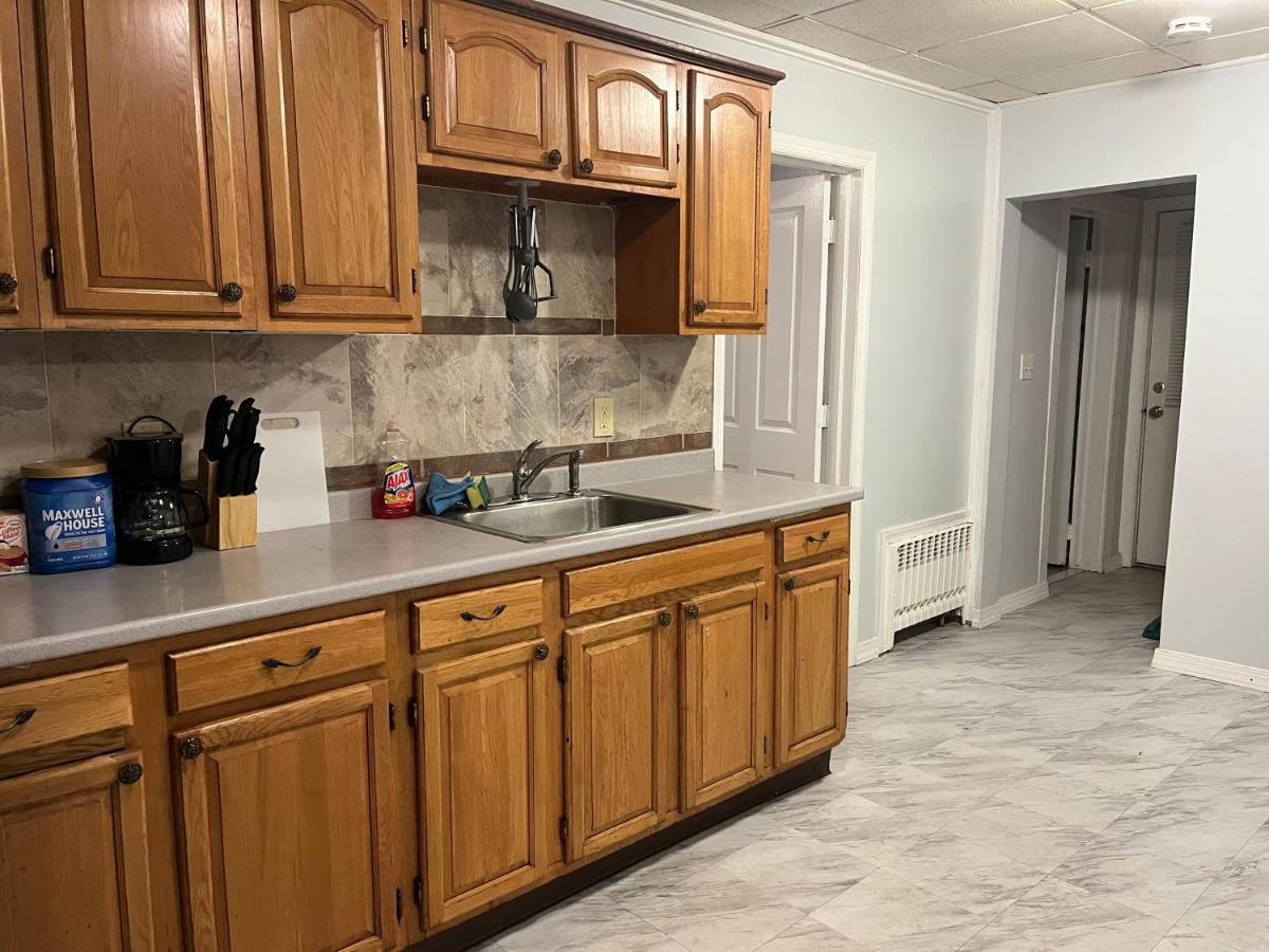Lovely Three Bedroom Apartment Near Jersey City And Newyork Linden Kültér fotó