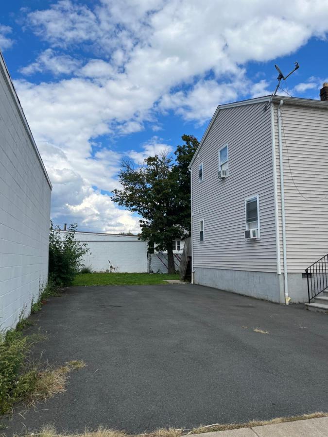 Lovely Three Bedroom Apartment Near Jersey City And Newyork Linden Kültér fotó